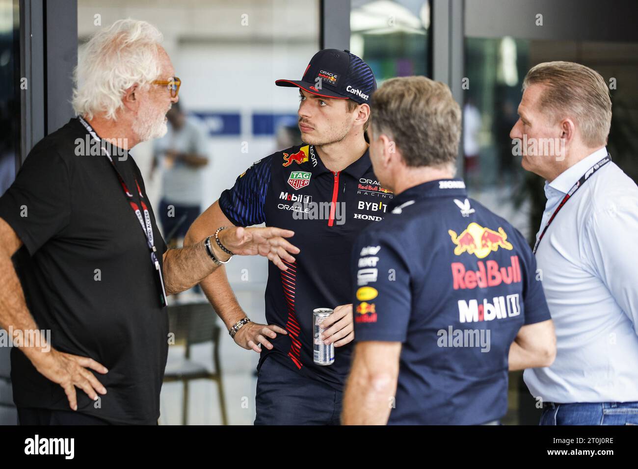 VERSTAPPEN Max (Ned), Red Bull Racing RB19, Porträt BRIATORE Flavio, Porträt JOS VERSTAPPEN, ehemaliger F1-Fahrerporträt HORNER Christian (gbr), Teamchef von Red Bull Racing, Porträt während des Formel-1-Großen Preises von Katar 2023, 17. Runde der Formel-1-Weltmeisterschaft 2023 vom 6. Bis 8. Oktober, 2023 auf dem Lusail International Circuit in Doha, Katar Stockfoto