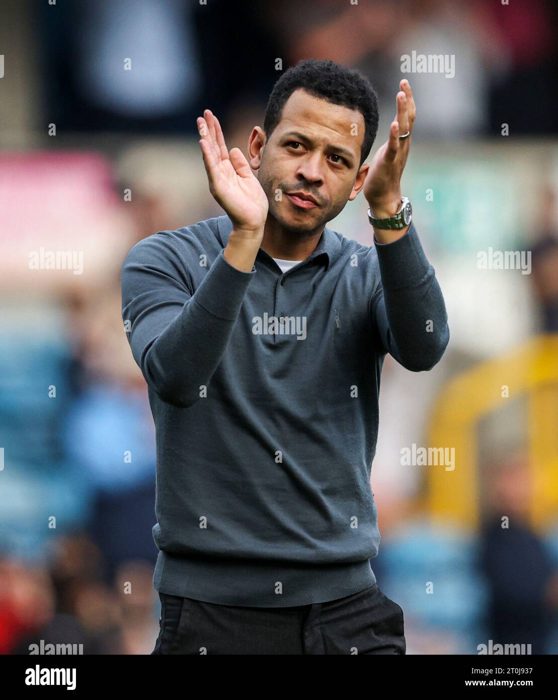 Hull City Manager Liam Rosenior nach dem Sky Bet Championship Spiel im den, London. Bilddatum: Samstag, 7. Oktober 2023. Stockfoto