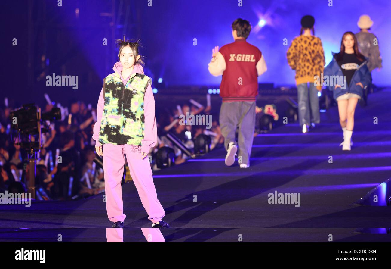Models perform creation of Tokyo Girls Collection (TGC) at West Japan General Exhibition Center in Kita-Kyushu, Fukuoka Prefecture on Oct. 7, 2023. ( The Yomiuri Shimbun via AP Images ) Stockfoto
