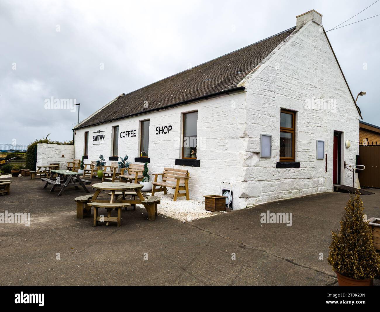 Das Smithy ist ein hundefreundliches Café mit großer Persönlichkeit, günstig gelegen am Tor zum Burns Country an der A77, Sandyford toll by Ay Stockfoto