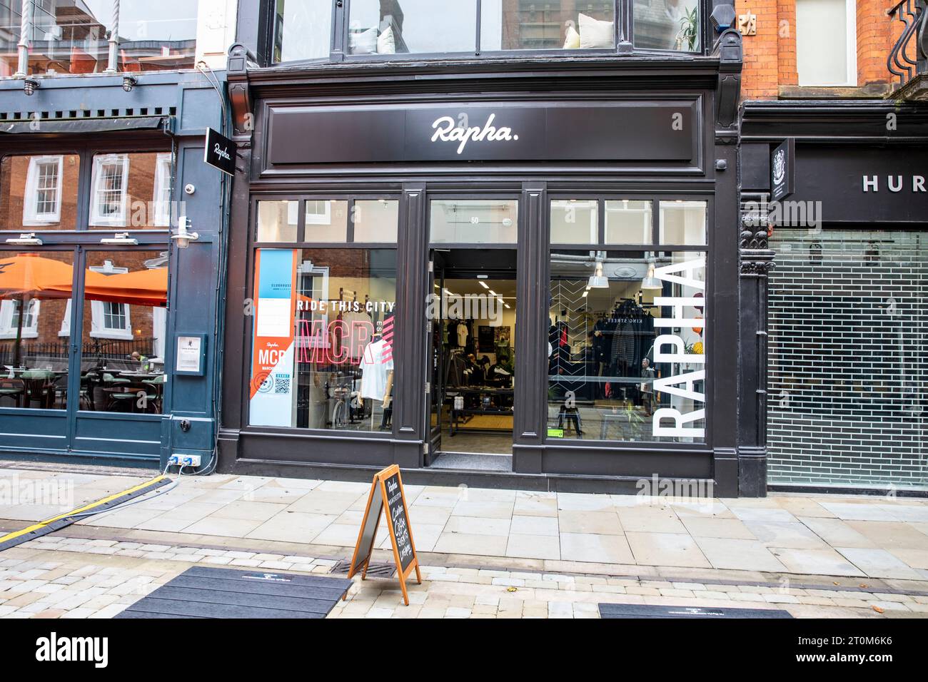 Rapha Store in Manchester England, Fahrrad- und Lifestyle Store in Manchester City Centre, England, UK, 2023 Stockfoto