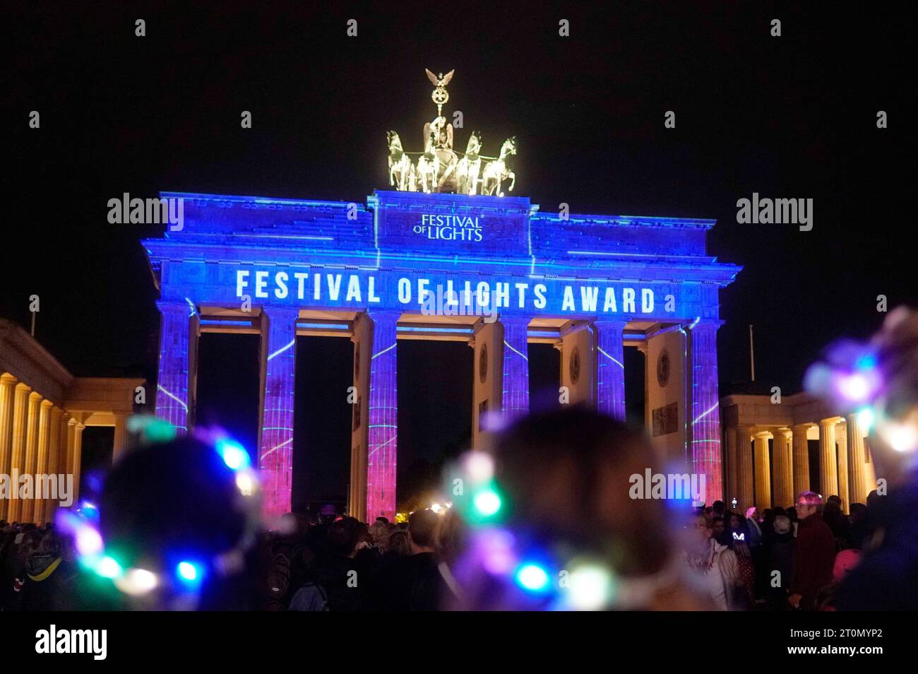 Das Brandenburger Tor beim Lichterfest 2023. Das Lichterfest Berlin
