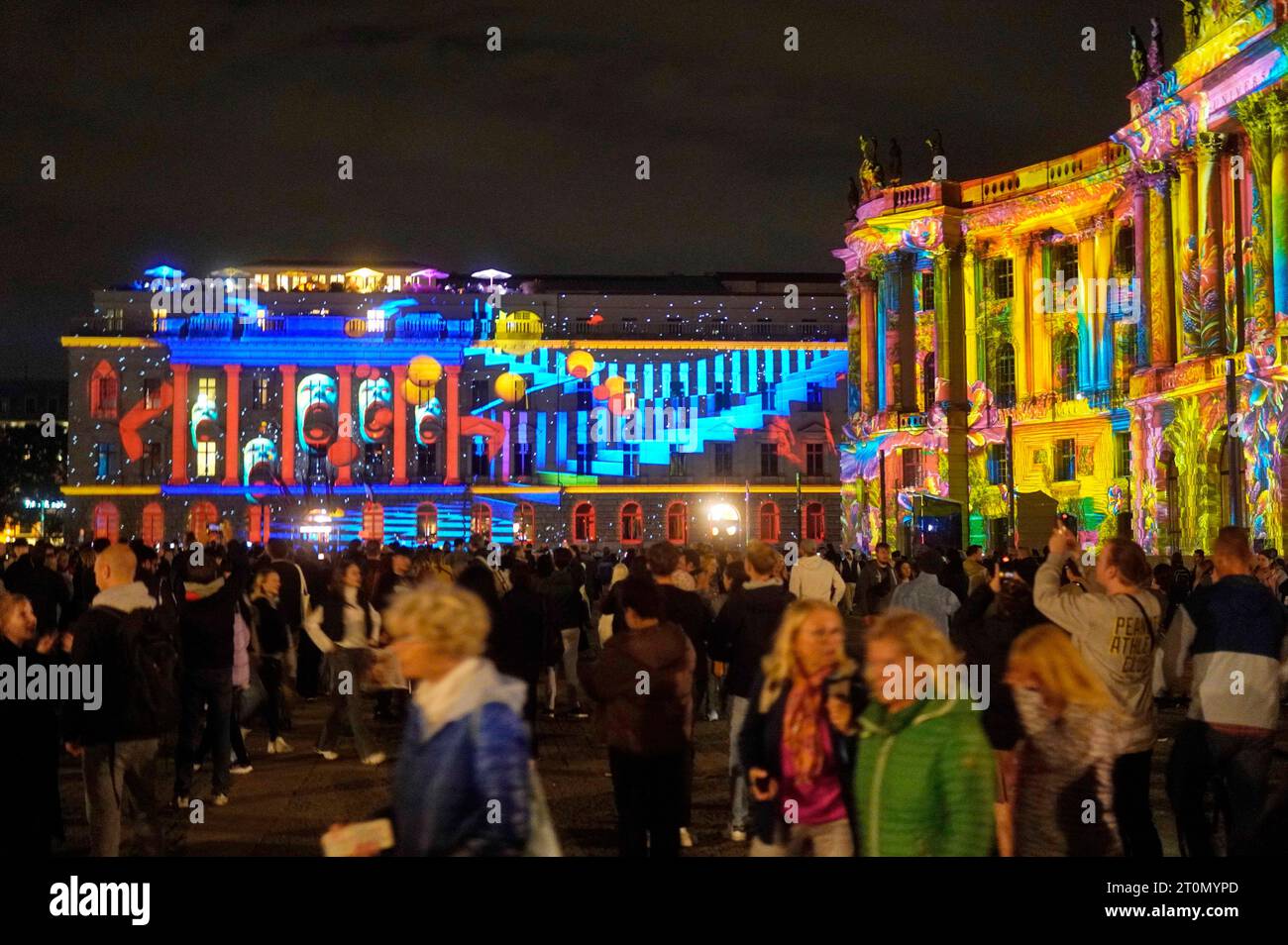 Projektionen am Bebelplatz. Das Lichterfest Berlin gehört zu den