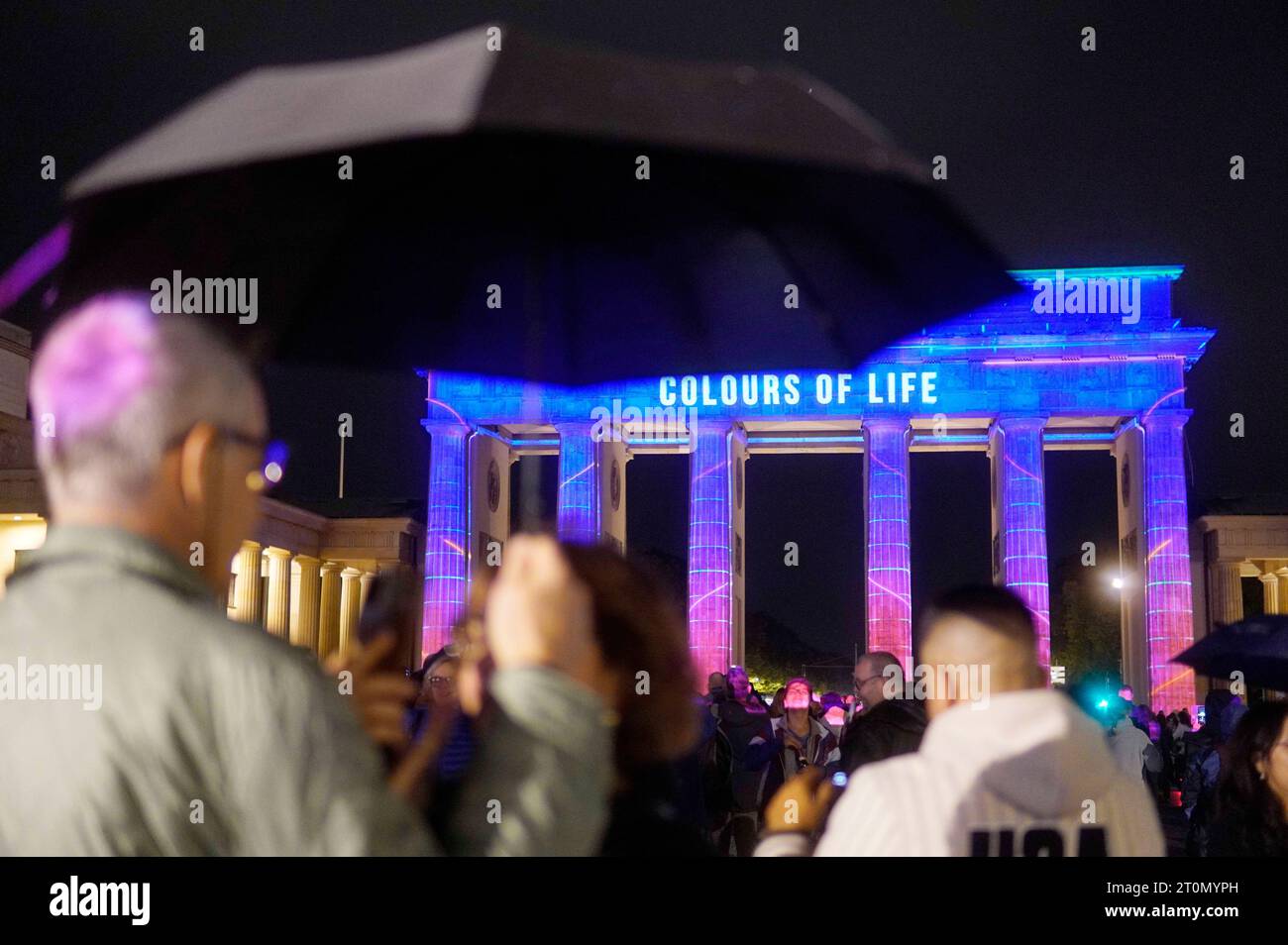 Das Brandenburger Tor beim Lichterfest 2023. Das Lichterfest Berlin