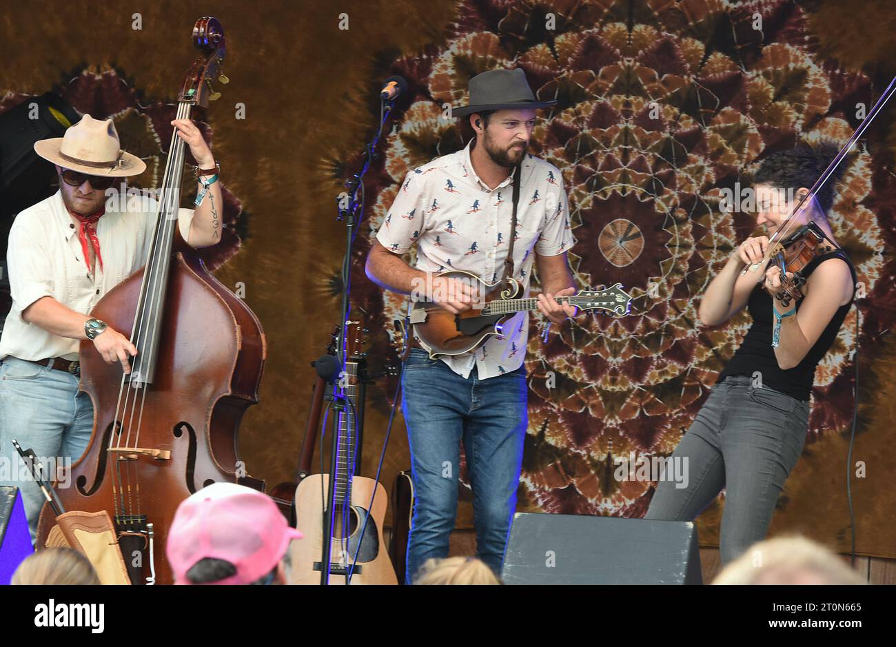 Live Oak, Usa. Oktober 2023. Stillhouse-Junkies treten beim siebten jährlichen Suwannee Roots Revival Musikfestival im Spirit of the Suwannee Music Park in Live Oak auf. (Foto: Paul Hennessy/SOPA Images/SIPA USA) Credit: SIPA USA/Alamy Live News Stockfoto