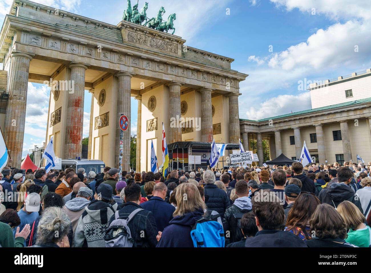 Solidaritätsdemo Für Das Von Der Islamistischen Hamas Angegriffene ...