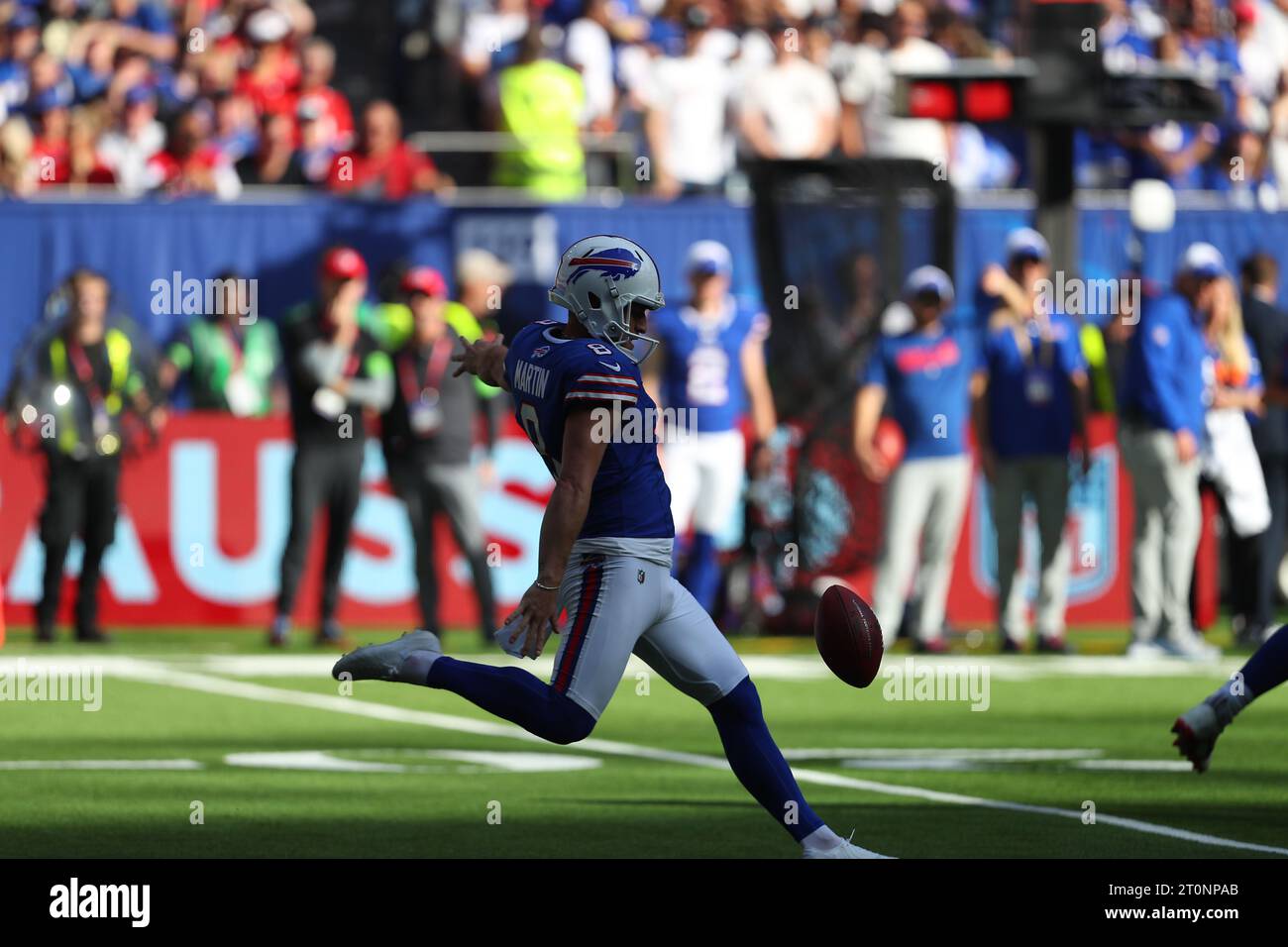 Buffalo bills punter Fotos und Bildmaterial in hoher Auflösung Alamy