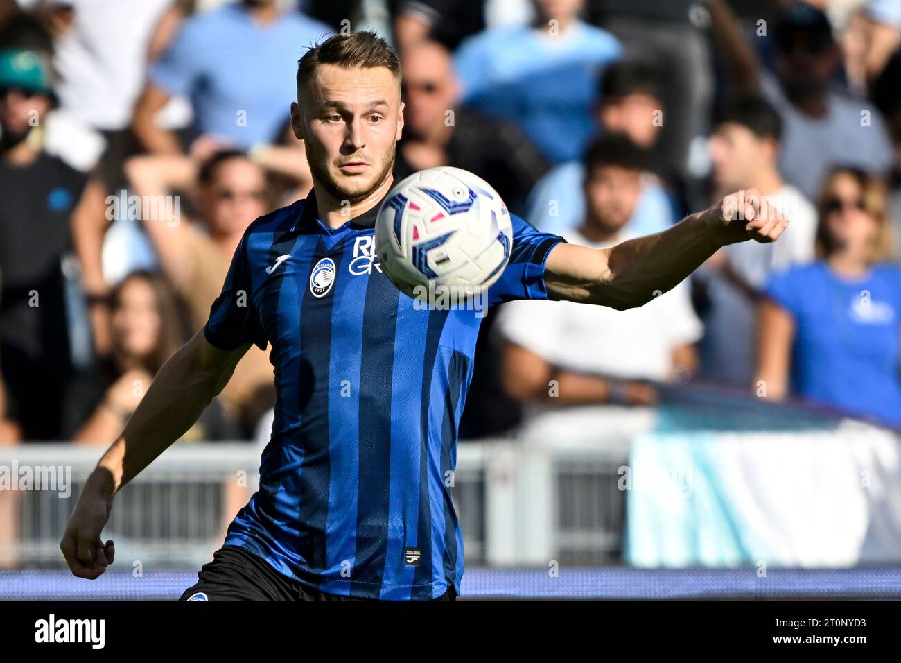 Rom, Italien. Oktober 2023. Teun Koopmeiners von Atalanta BC in Aktion während des Fußballspiels der Serie A zwischen SS Lazio und Atalanta BC im Olimpico-Stadion in Rom (Italien) am 8. Oktober 2023. Quelle: Insidefoto di andrea staccioli/Alamy Live News Stockfoto