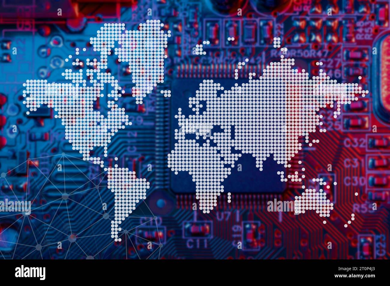 Digital Circuit Board Overlay mit Weltkarte für den Handel mit globalen Mikroprozessorchips und Logistikkonzept Stockfoto