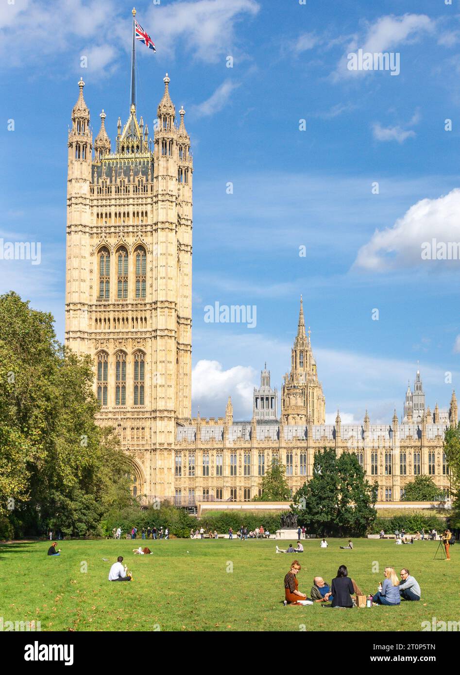 Victoria Tower von Victoria Tower Gardens, City of Westminster, Greater London, England, Vereinigtes Königreich Stockfoto