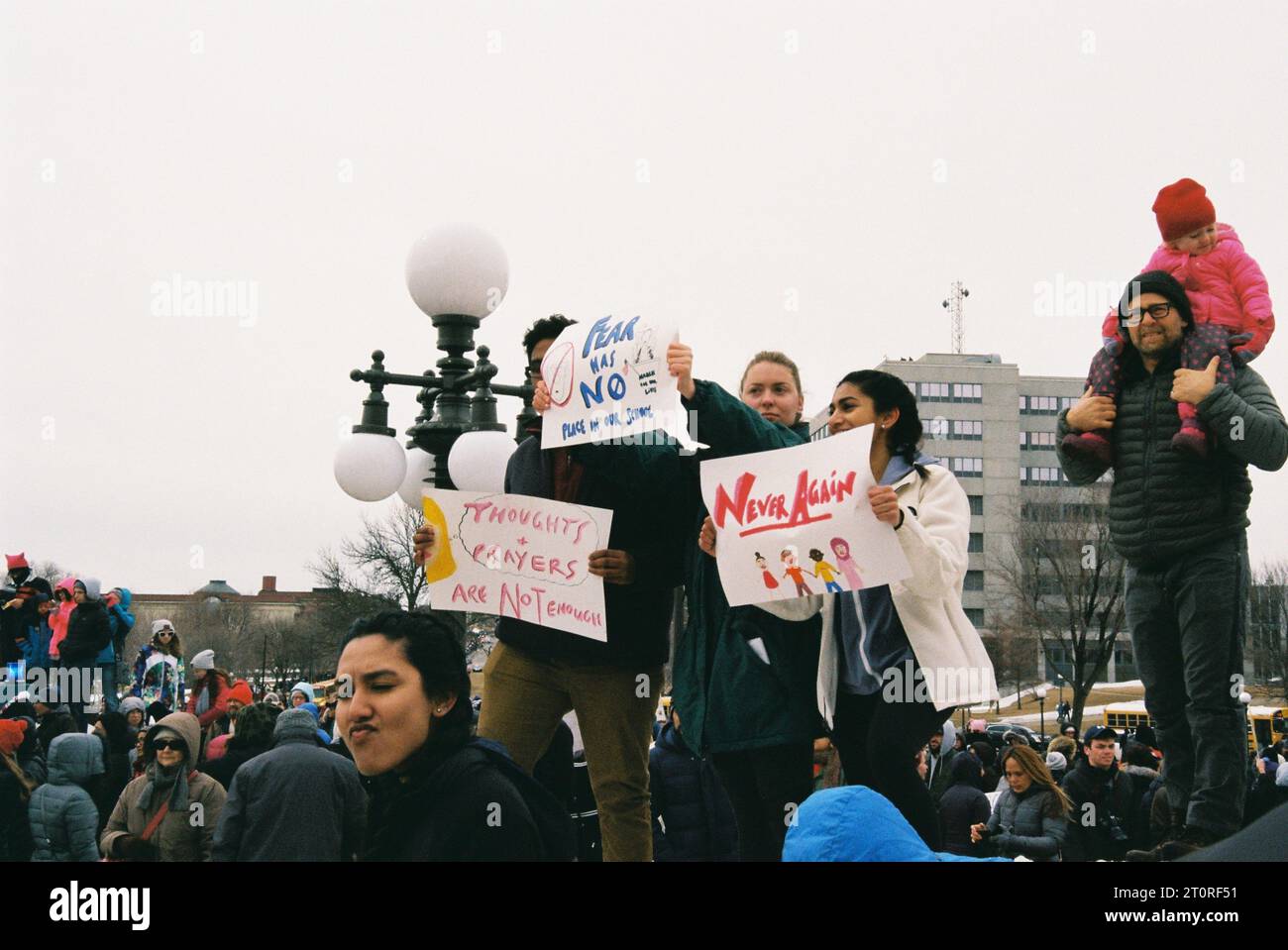 Eine Serie von Bildern, die bei einem Protest gegen die Waffenkontrolle in St. Paul, Minnesota, aufgenommen wurden Stockfoto