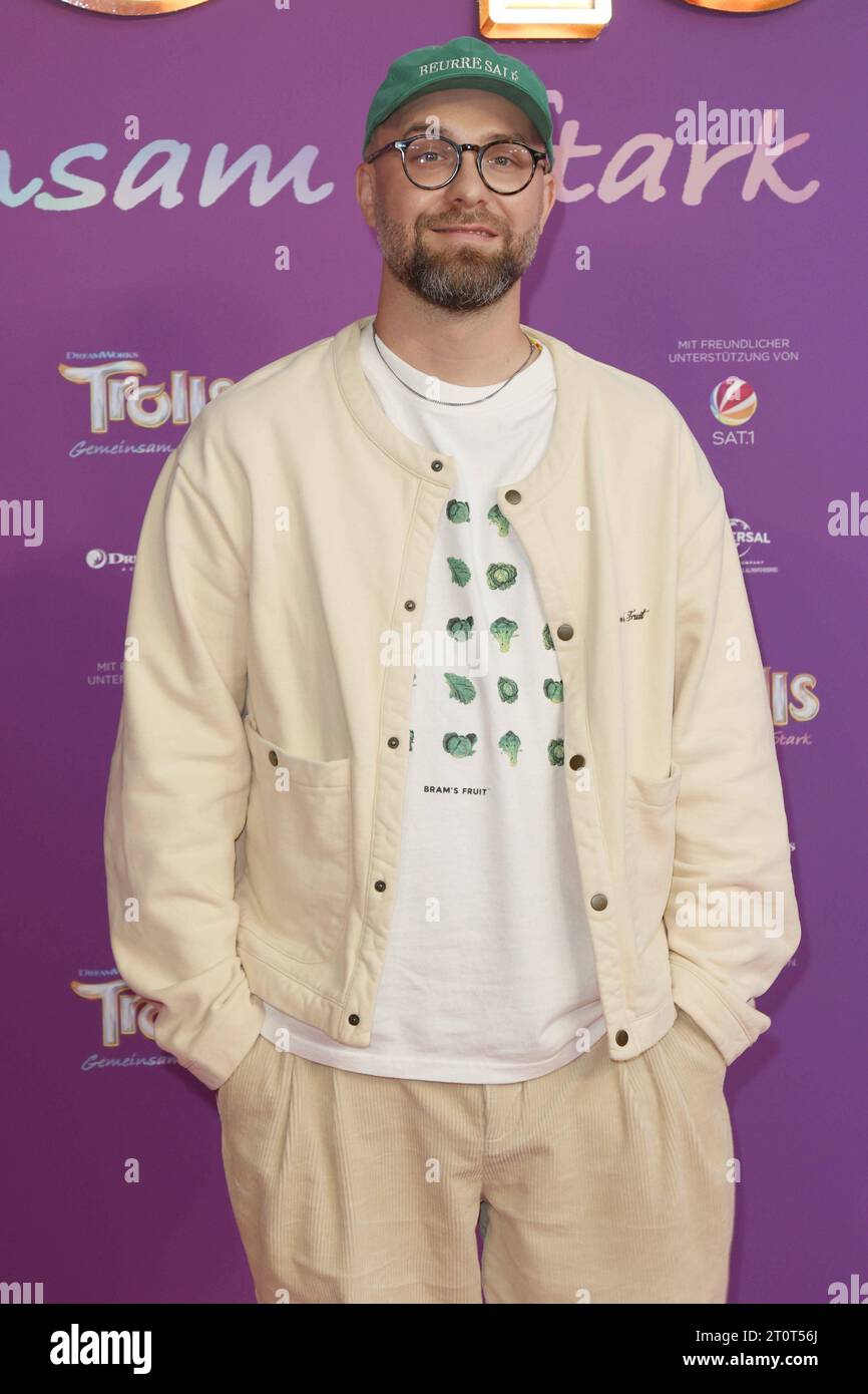Premiere TROLLE in Köln Mark Forster, Premiere Trolle, Kino Cinedom, Köln, 08.10.2023 *** Premiere TROLLE in Köln Mark Forster, Premiere Trolle, Cinema Cinedom, Köln, 08 10 2023 Copyright: XEventpressxBecherx Credit: Imago/Alamy Live News Stockfoto