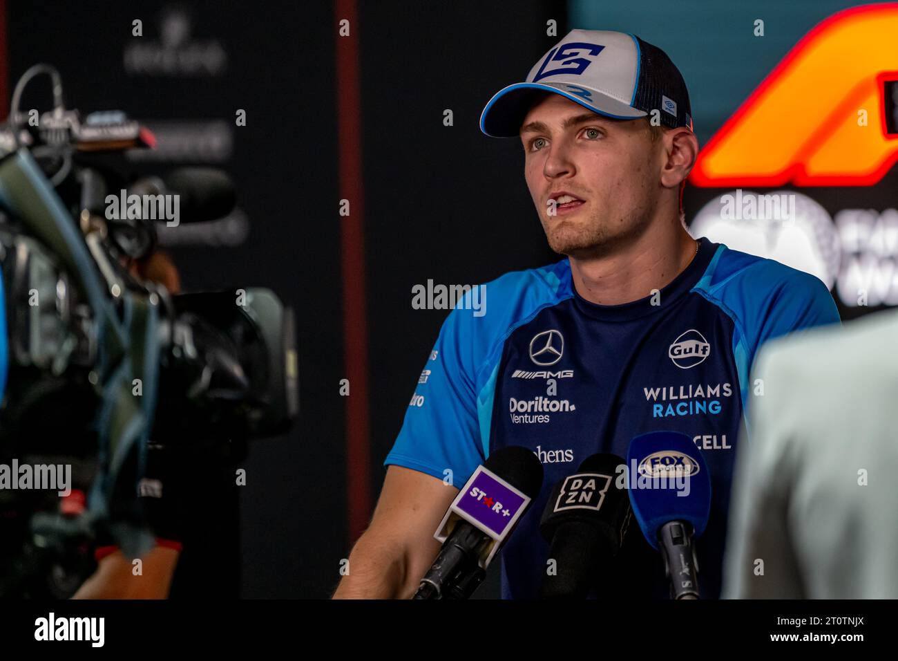 INTERNATIONAL CIRCUIT, LOSAIL – 05. OKTOBER: Logan Sargeant, Williams Racing FW45 während des Qatar Grand Prix Qatar auf dem International Circuit am Donnerstag, 05. Oktober 2023 in Lusail, Losail. (Foto: Michael Potts/BSR Agency) Credit: BSR Agency/Alamy Live News Stockfoto