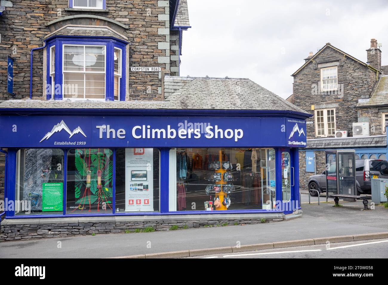 Der Kletterer-Shop, der spezielle Kletterausrüstung verkauft, Ambleside, Lake District, England, Großbritannien, 2023 Stockfoto