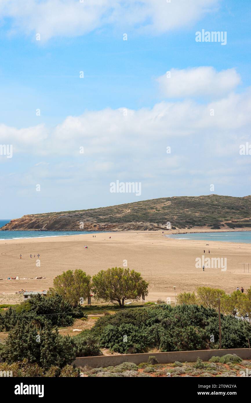 Blick auf den Strand Prasonisi, Griechenland, ein Treffpunkt zwischen dem Mittelmeer und der Ägäis Stockfoto