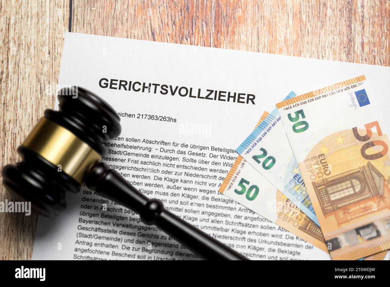 25. Februar 2023: Brief mit Inschrift Gerichtsvollzieher *** Brief mit Aufschrift Gerichtsvollzieher Credit: Imago/Alamy Live News Stockfoto