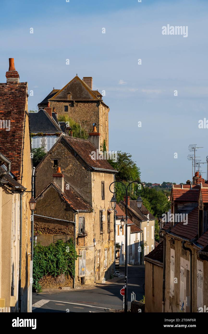 Marktstadt La Chatre im Südosten des Departements Indre, Frankreich Stockfoto