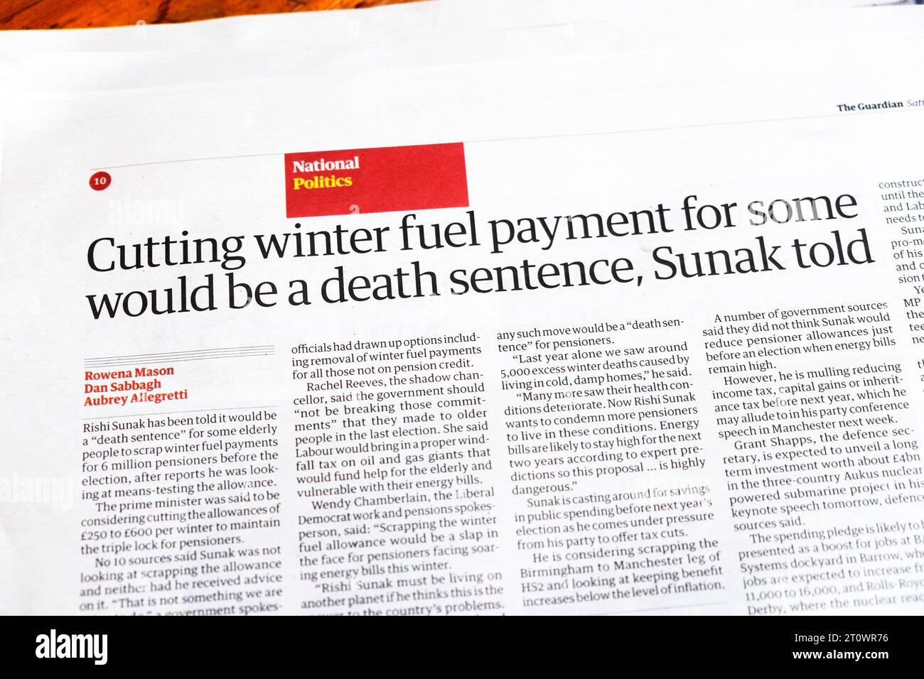 „Die Zahlung von Winterkraftstoff für einige zu kürzen wäre ein Todesurteil, sagte Sunak“ Guardian Zeitung Schlagzeile Politik Energie artikel 30 September 2023 Großbritannien Stockfoto