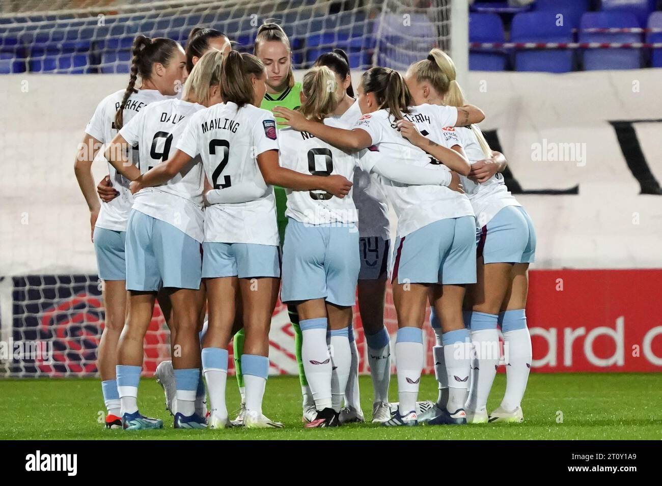 Liverpool Women gegen Aston Villa Women Barclays Women's Super League LIVERPOOL, ENGLAND - OKTOBER 08 Aston Villa Team Talk während des Barclays Women's Super League Spiels zwischen Liverpool und Aston Villa am 8. Oktober 2023 in Liverpool, England. (Foto von Alan Edwards für f2images) Stockfoto