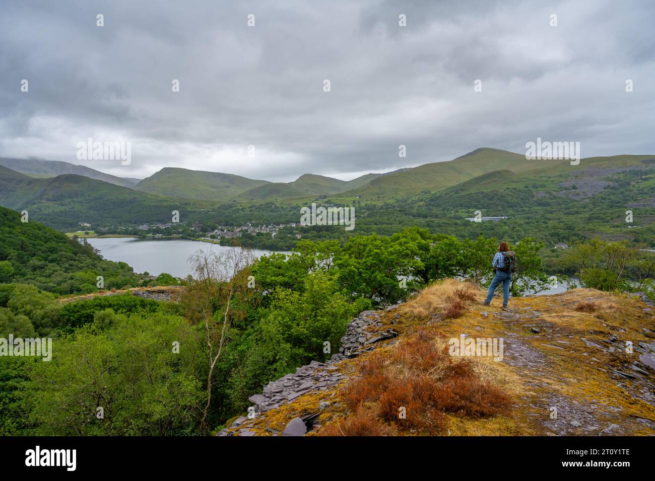 Blick hinunter auf Lake Padarn, Llanberis Snowdonia, Eryri Stockfoto