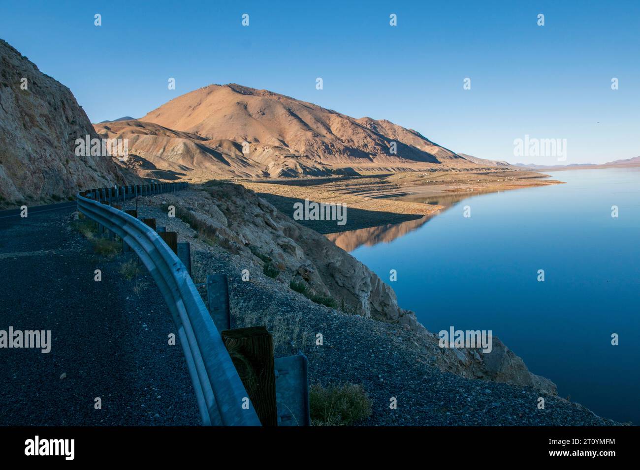 Der Walker Lake ist ein riesiger See in Nevada, nahe der Stadt Hawthorne. Stockfoto