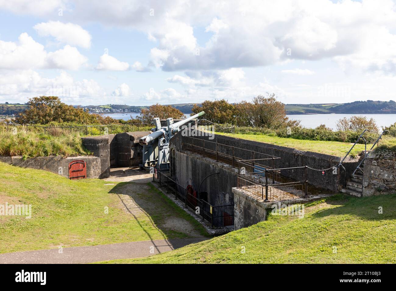 Falmouth, erbaut von Henry V111, um Angriffe auf See abzuwehren, in Cornwall, England, Großbritannien, erlebte 2023 Sonnentage Stockfoto