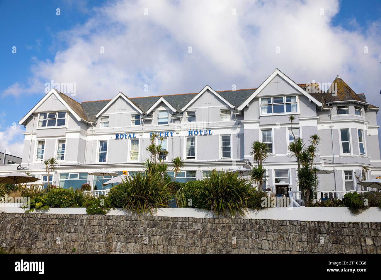 Royal Duchy Hotel in Falmouth, ein Hotel am Meer, mit Blick auf Falmouth Bay, Cornwall, England, Großbritannien, das 2023 aufgenommen wurde Stockfoto