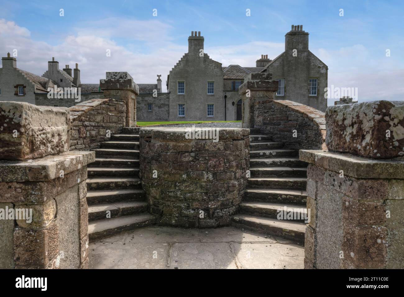 Skara Brae ist eine neolithische Siedlung in Orkney, Schottland. Es ist eines der vollständigsten neolithischen Dörfer in Europa und gehört zum UNESCO-Weltkulturerbe Stockfoto