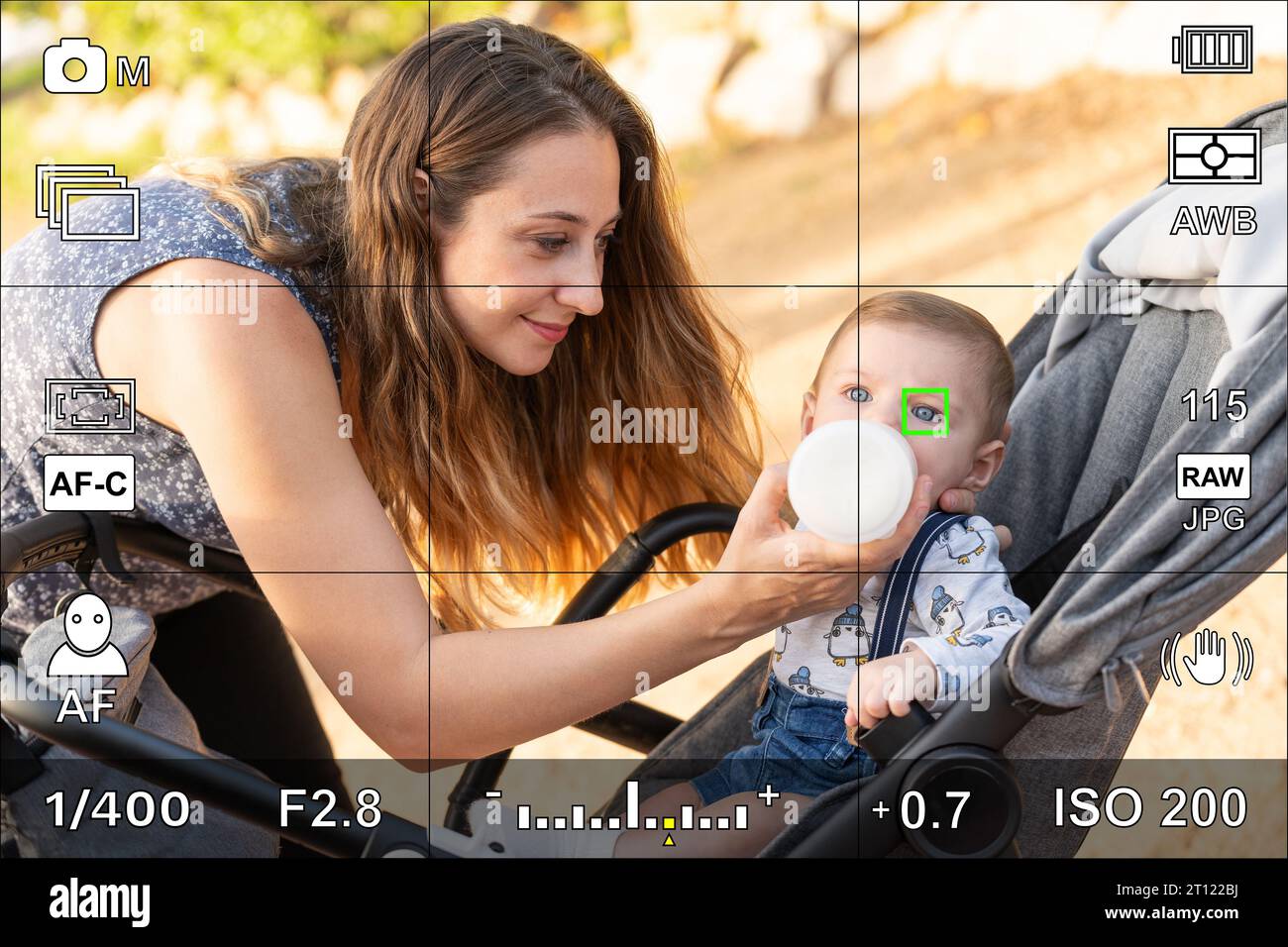 Bildschirm- oder Kamerasucher mit Autofokus für Augenerkennung Stockfoto