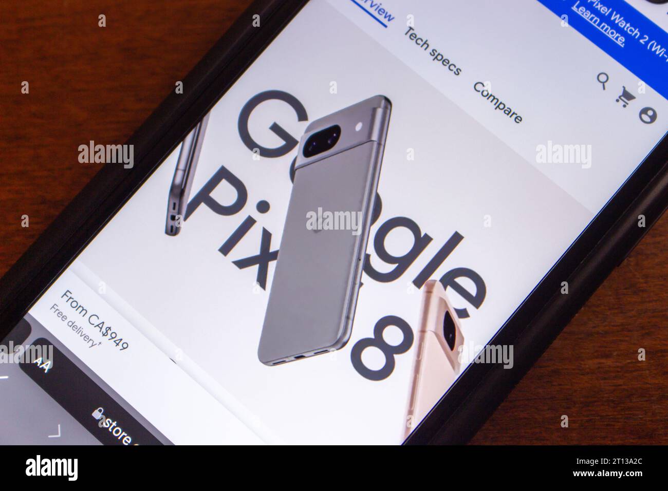 Google Pixel 8-Webseite von Google Store-Website, die auf einem Smartphone angezeigt wird. Pixel 8 und Pixel 8 Pro sind ein von Google entwickeltes Android-Smartphone Stockfoto