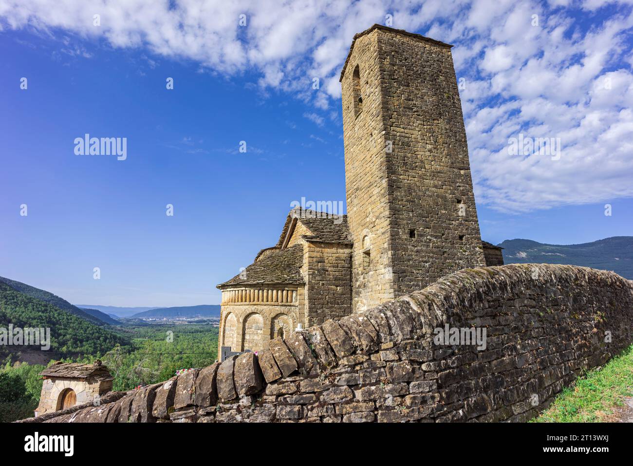 Romanische Kirche San Martín de Oliván, romanischer Stil um 1060, Bezeichnung Biescas, Alto Gállego, Huesca, Spanien Stockfoto