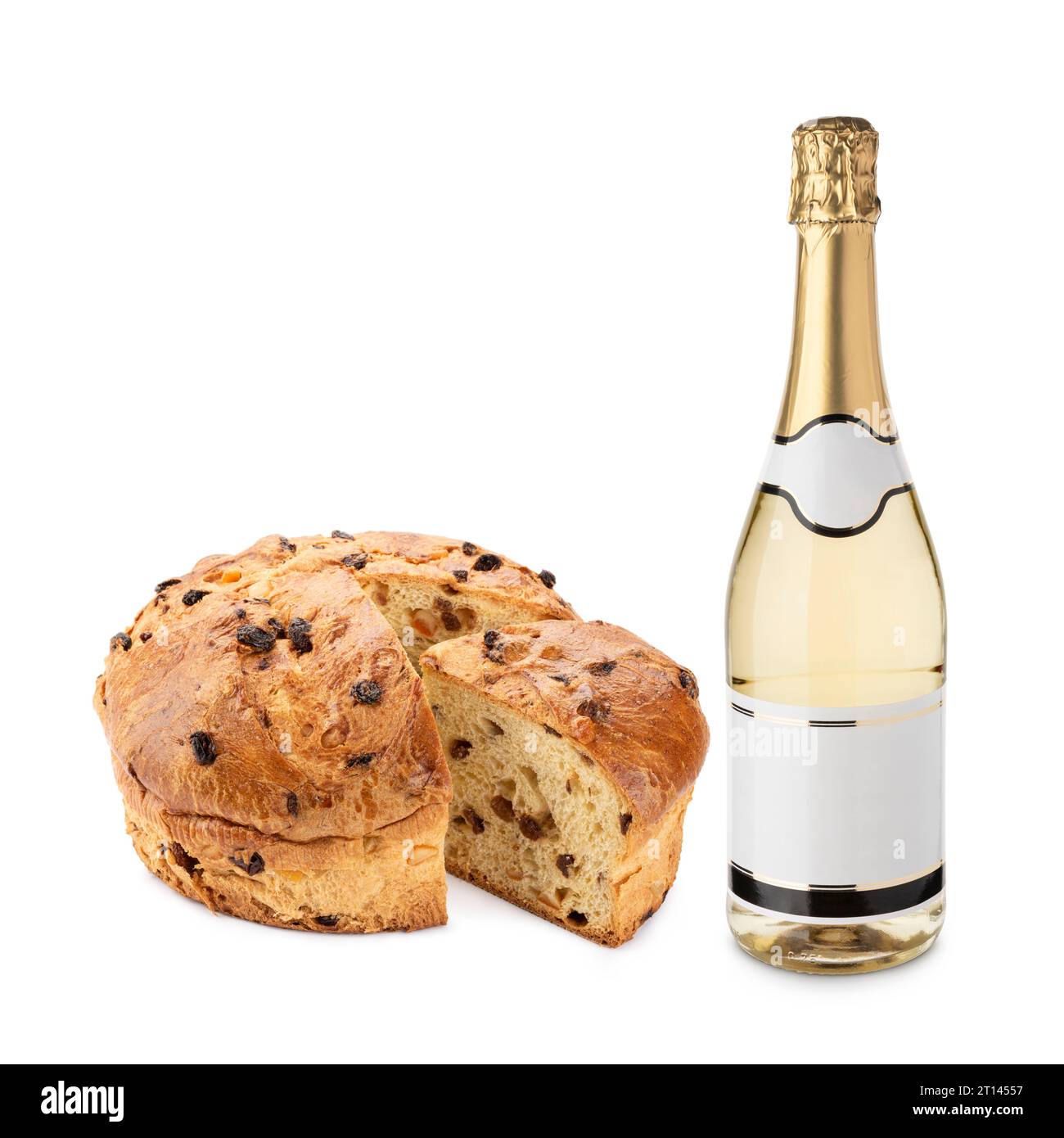 Sektflasche mit Panettone in Scheiben. Weihnachtsdessert auf weißem Hintergrund. Stockfoto