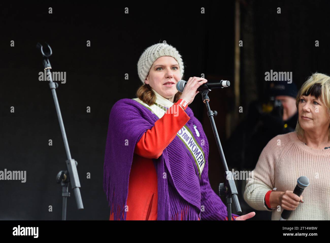 Jo Swinson Abgeordneter sprach auf dem von Care International in London, Großbritannien, organisierten Protest zur Gleichstellung von Frauen am 4. März. 2019 Führer der Liberaldemokraten Stockfoto