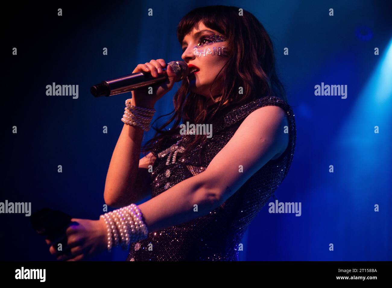 Lauren Mayberry tritt am 9. Oktober 2023 bei KOKO in London auf. Stockfoto