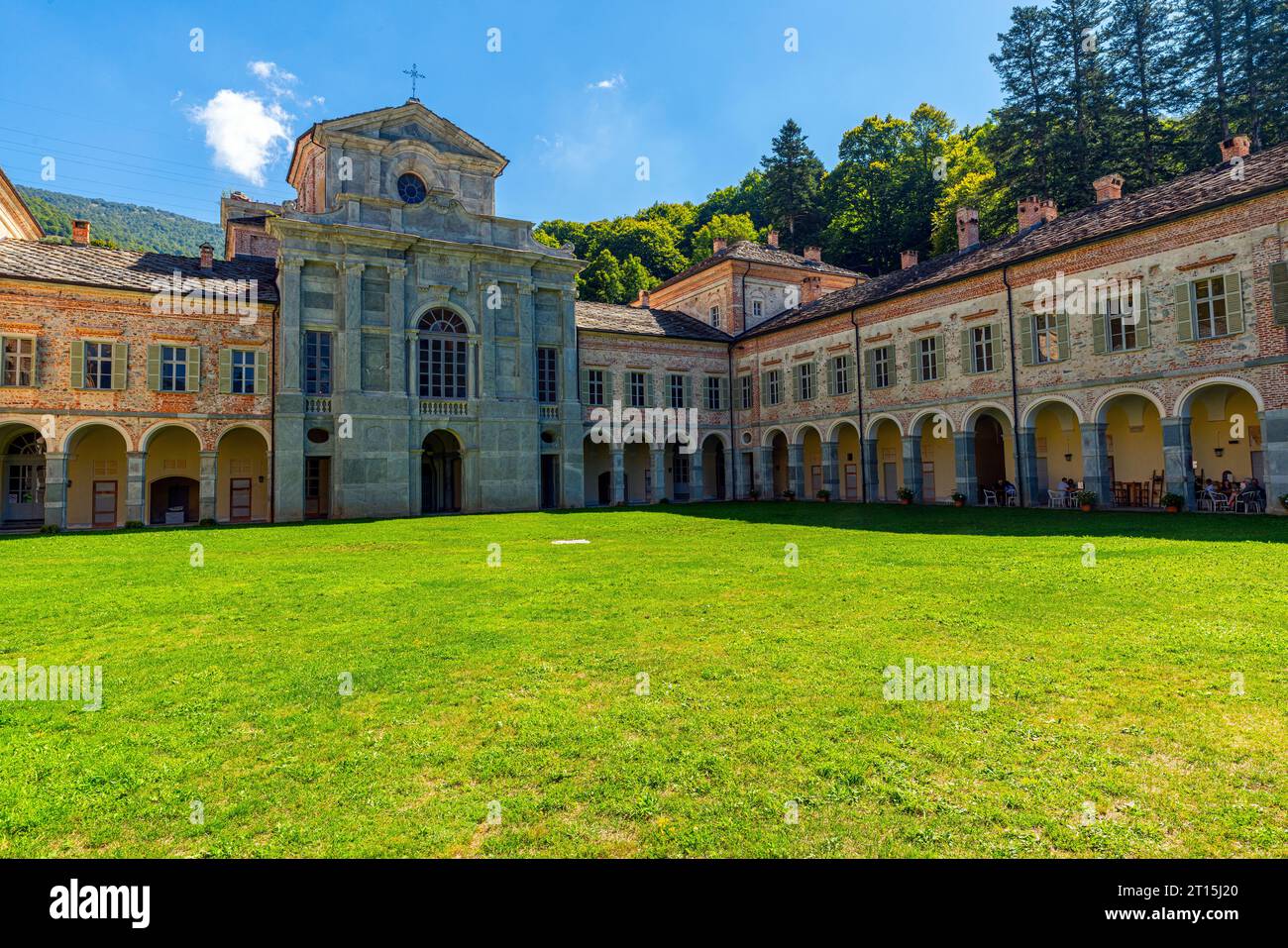 Königlicher Palast von Valcasotto (Reggia di Val Casotto) im oberen Tanaro-Tal, Gemeinde Garessio, Region Piemont, Italien. Stockfoto