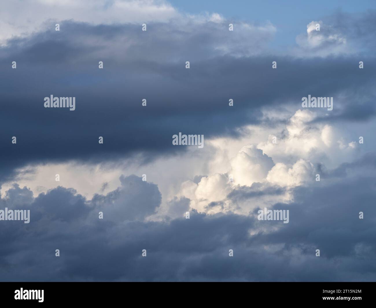 Dramatische Wolken über South Shropshire und den walisischen Grenzen Stockfoto