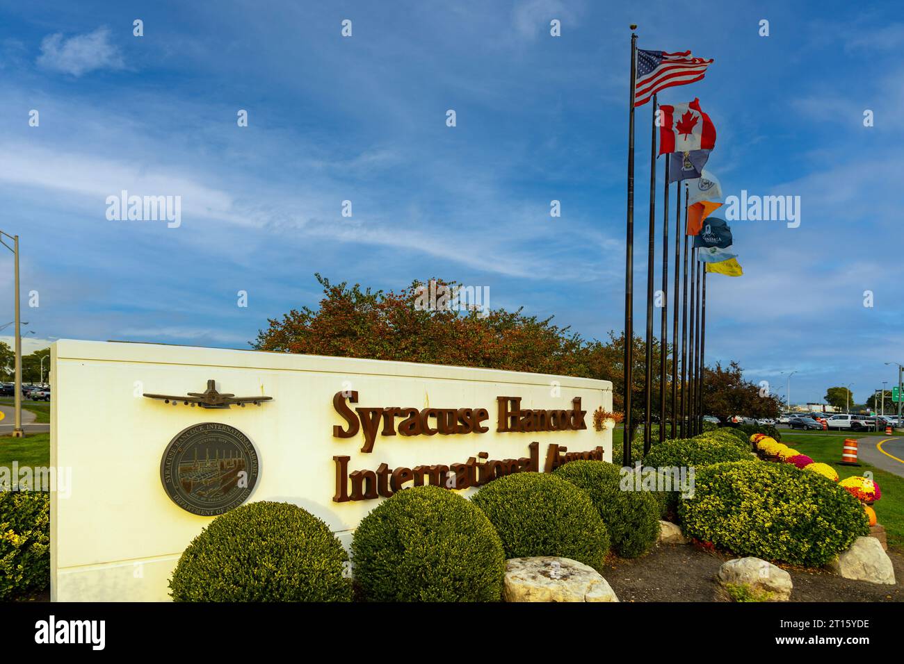 Syracuse, NY - 28. September 2023: Schild für den internationalen Flughafen Syracuse Hancock Stockfoto