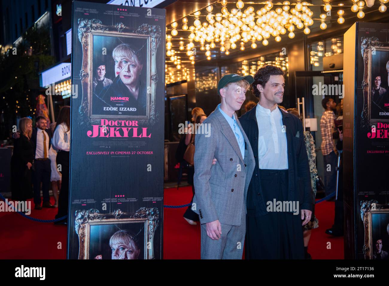 London, Großbritannien. Oktober 2023. Joe Stephenson und Jacob Fortune-Lloyd nehmen an der Doctor Jekyll World Premiere am Odeon Luxe Leicester Square Teil. Quelle: SOPA Images Limited/Alamy Live News Stockfoto