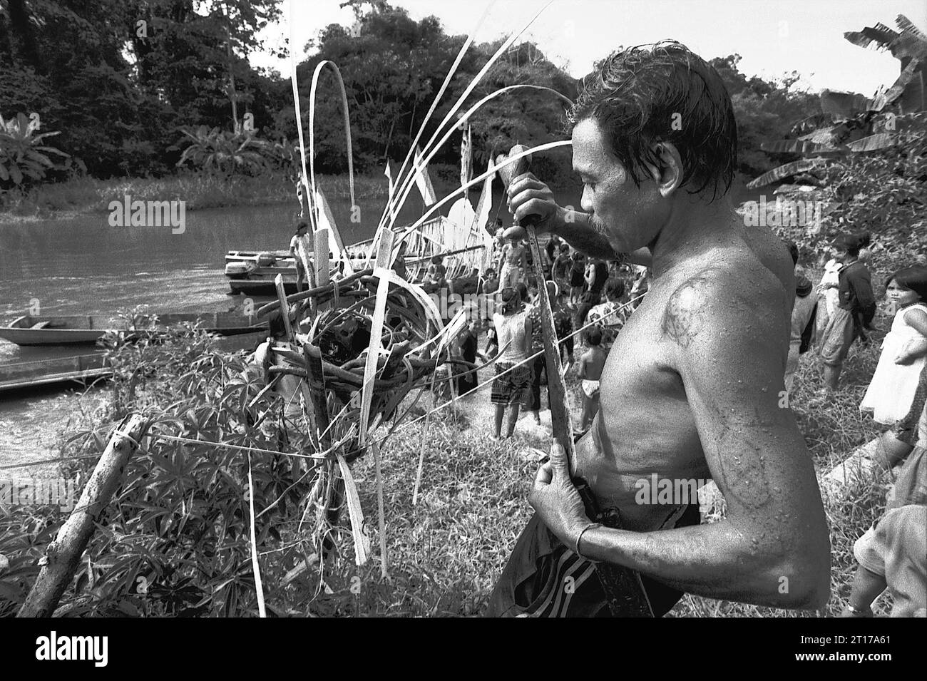 Using machete SchwarzweißStockfotos und bilder Alamy