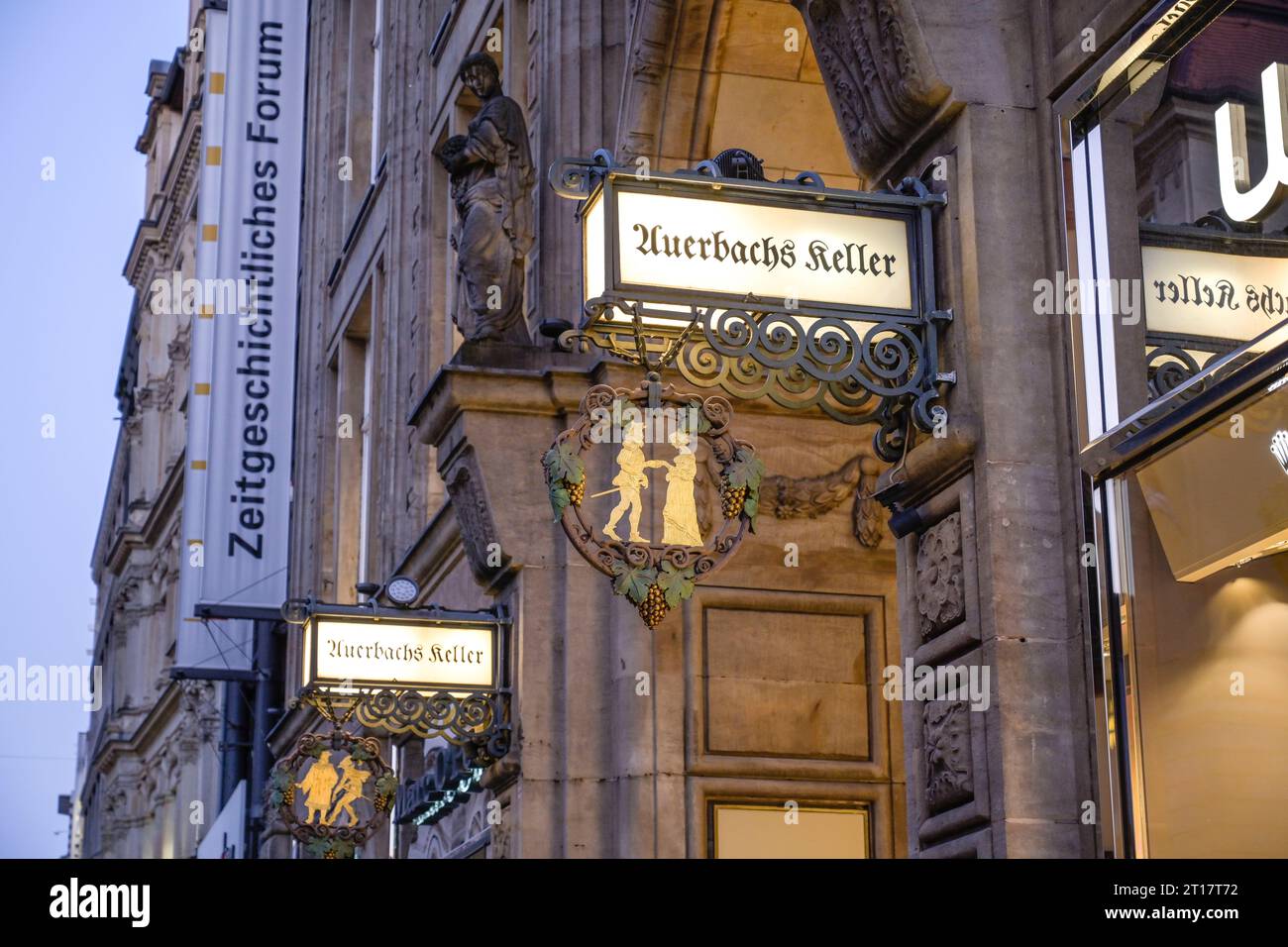 Aushängeschild, Auerbachs Keller, Mädlerpassage, Leipzig, Sachsen, Deutschland Stockfoto