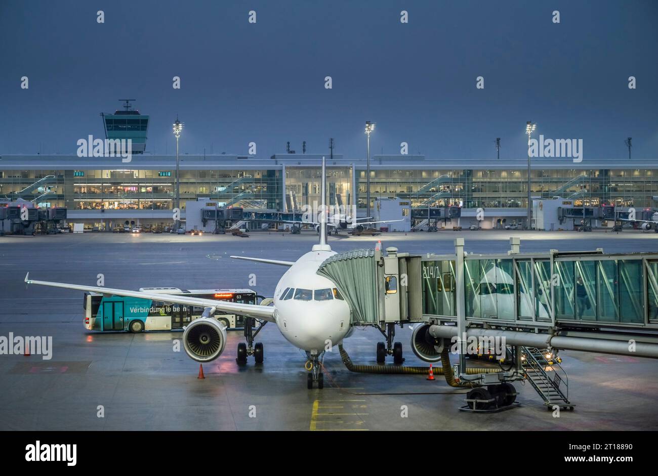 Flugzeug, Rollfeld, Flughafen München Franz Josef Strauß, München, Deutschland Stockfoto