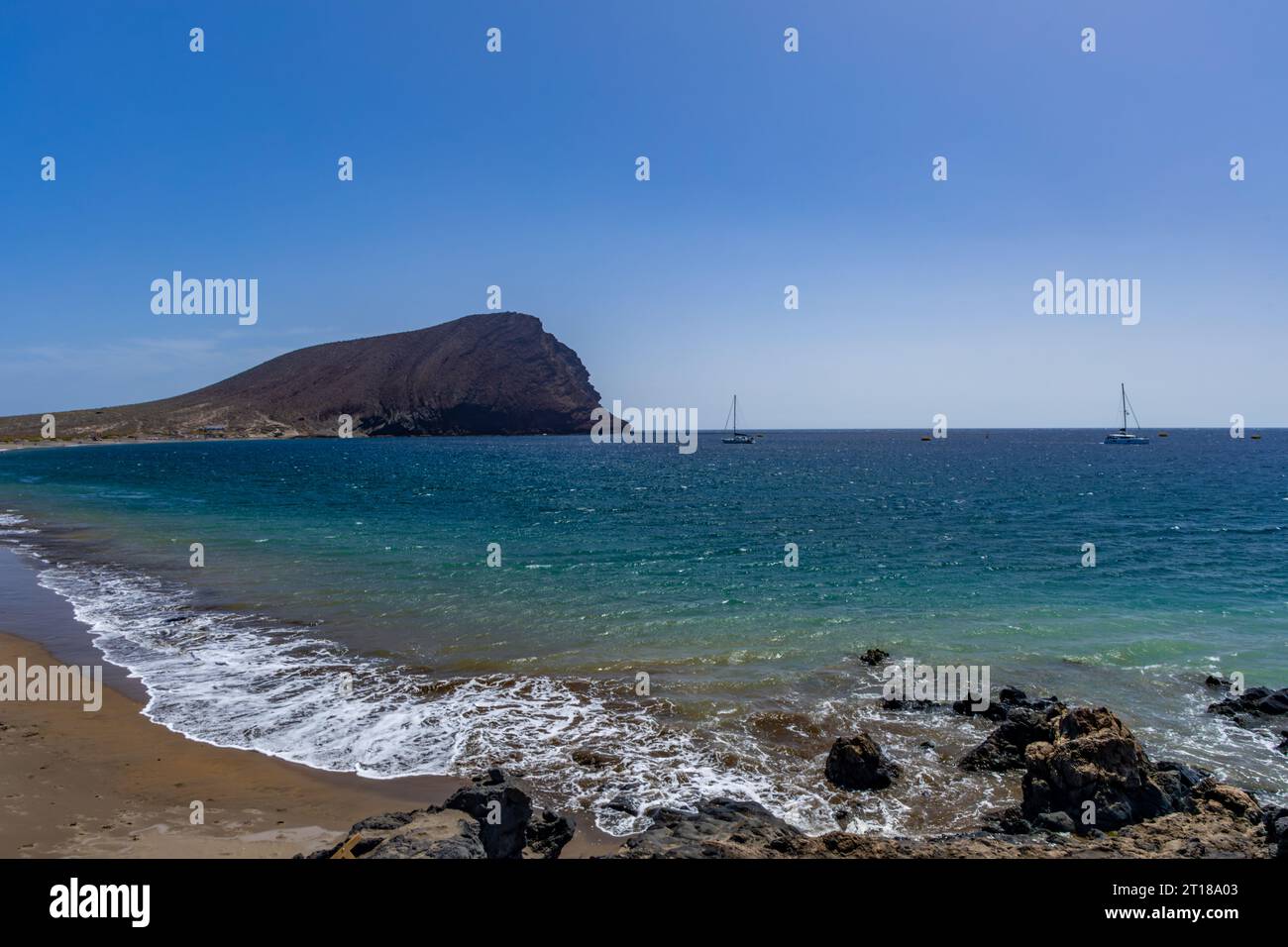 Blick auf den Mount Montana Roja auf Teneriffa, Spanien Stockfoto