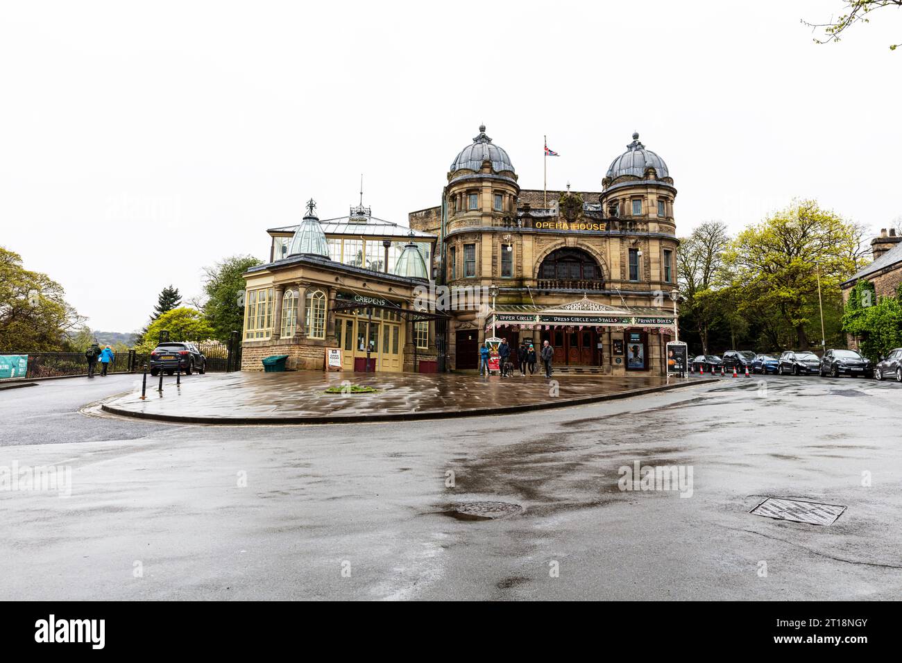 Buxton Opera House, Buxton, Derbyshire, Peak District, Großbritannien, England, Buxton, Großbritannien, Buxton Town, Buxton England, Opernhaus, Gebäude, Fassade, historisch, Stockfoto