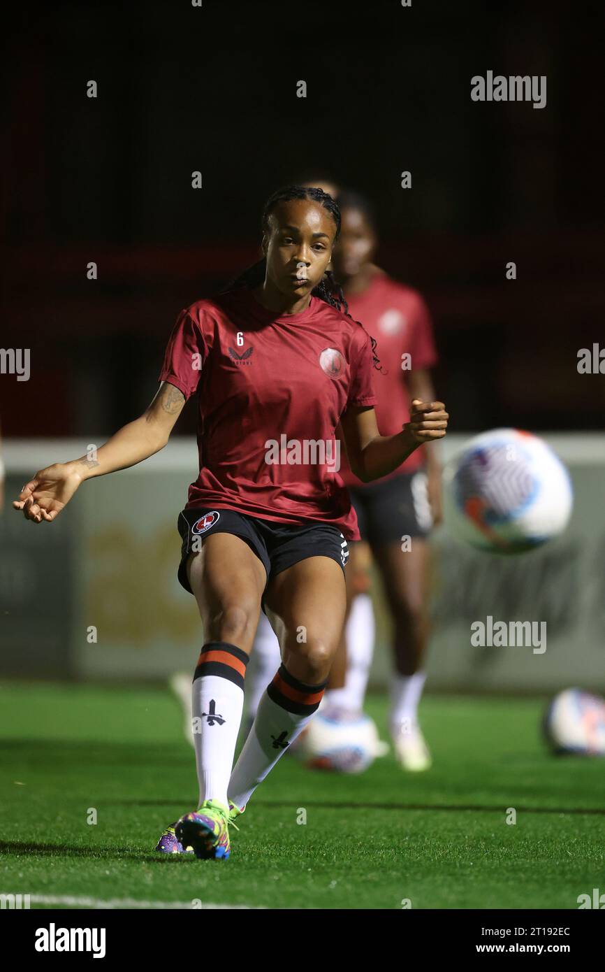 Dagenham, Großbritannien. Oktober 2023. Action vom FA Womens Continental League Cup Spiel zwischen West Ham United und Charlton Athletic im Chigwell Construction Stadium in Dagenham, England. (James Whitehead/SPP) Credit: SPP Sport Press Photo. /Alamy Live News Stockfoto