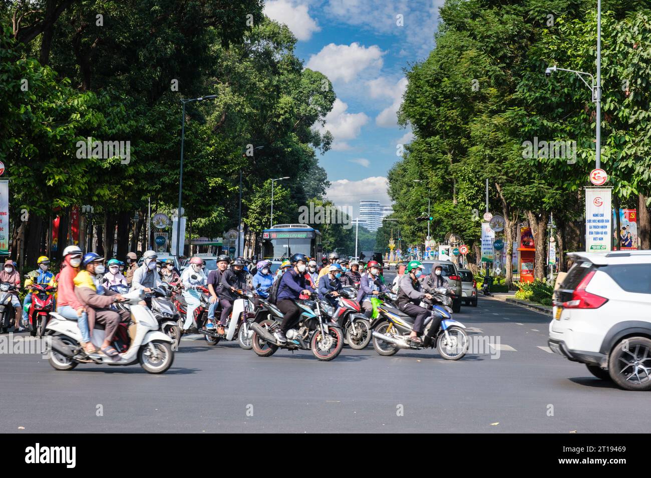 Ho Chi Minh, Vietnam. Straßenverkehr Mit Motorrädern. Stockfoto