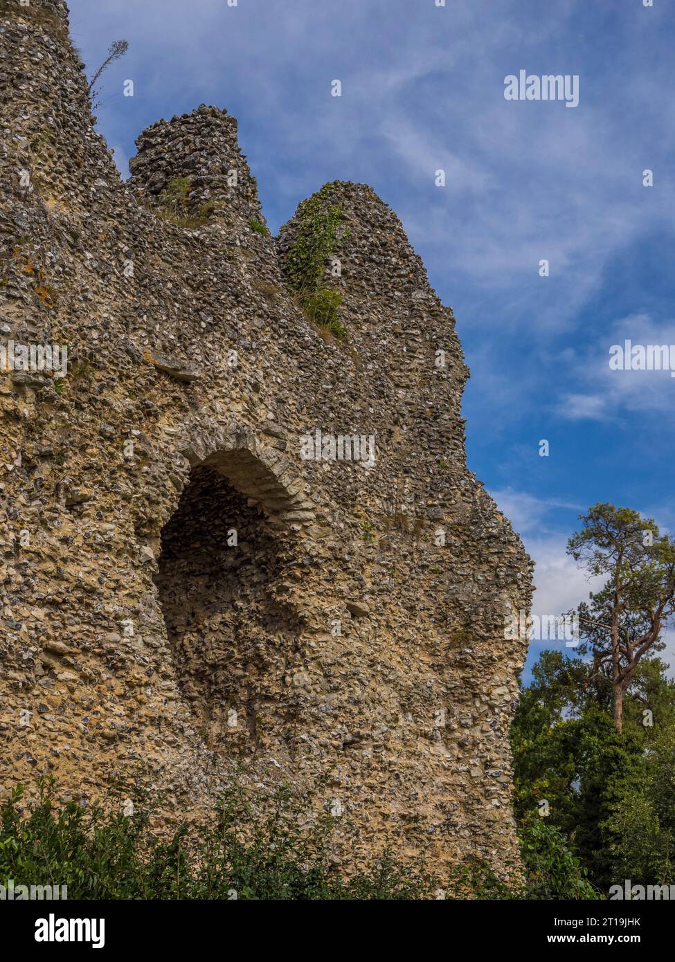 Ruinen von St. Johns Castle, werden renoviert, Basingstoke Canal, Oidham, Hampshire, England, Großbritannien, GB. Stockfoto