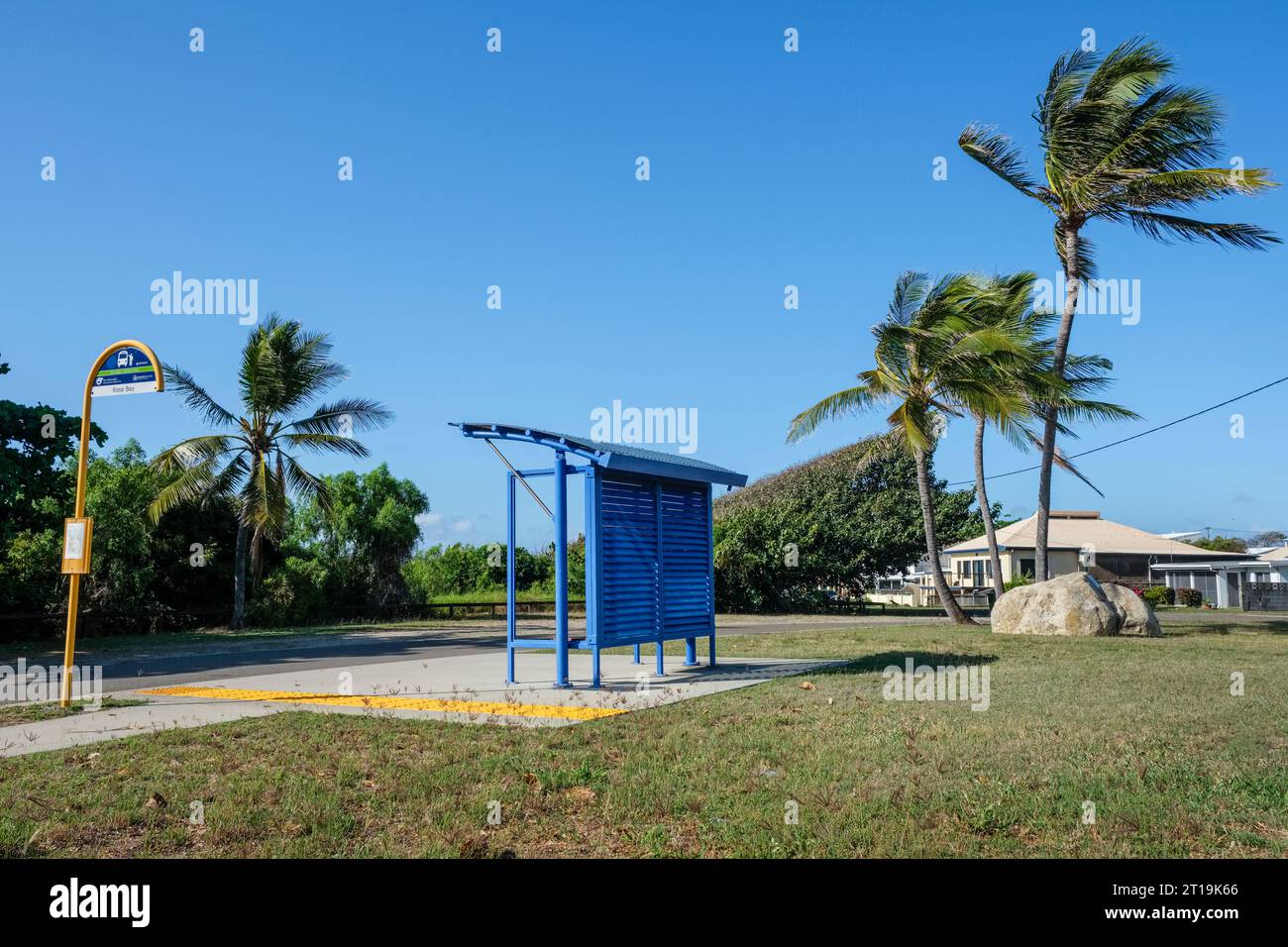 Bushaltestelle in Rose Bay, Bowen, Queensland, Australien Stockfoto
