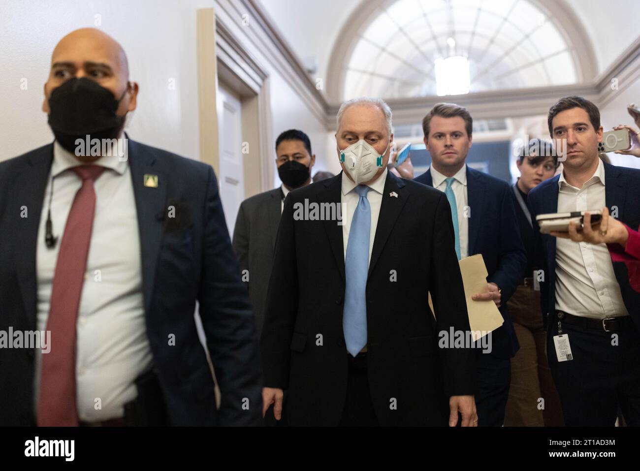 WASHINGTON, D.C, USA. Oktober 2023. STEVE SCALISE (R-LA), der nach einem Treffen der Republikaner im Repräsentantenhaus einen neuen Sprecher auf dem Capitol Hill wählte. (Kreditbild: © Branden Camp/ZUMA Press Wire) NUR REDAKTIONELLE VERWENDUNG! Nicht für kommerzielle ZWECKE! Stockfoto