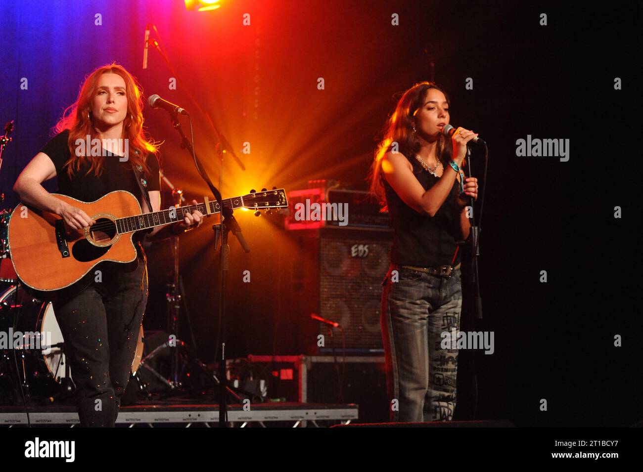 Manchester, Großbritannien. Am 12. Oktober 2023 trat Jasmine Jethwa in der Band on the Wall, Beyond the Music, in Manchester auf. Quelle: David Bronstein/ Alamy Live News Stockfoto