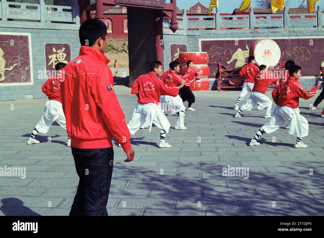 Shaolin Kung Fu School China scannt 35 mm negativ - Teil des zunehmenden Satzes - aufgenommen während der Frühlingszeit 2011 Stockfoto